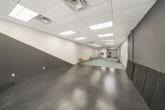 1102-1192 W Kemper Rd, Cincinnati, OH à louer Photo intérieure– Image 1 sur 12