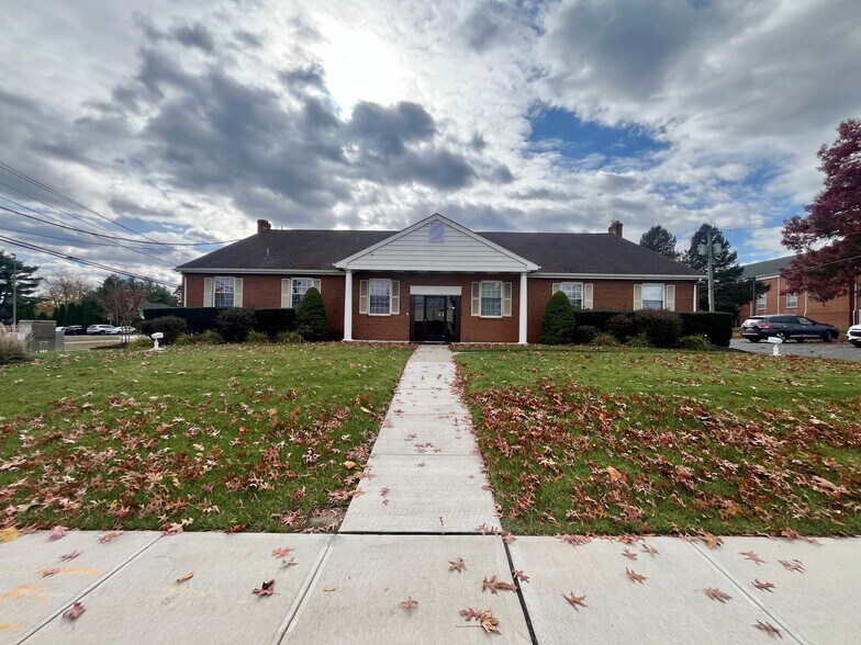 1999 Marlton Pike E, Cherry Hill, NJ à vendre - Photo de l’immeuble – Image 2 sur 11