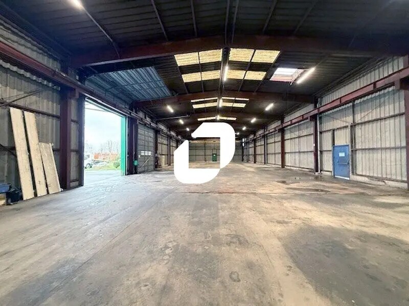 Bureau dans Fleury à louer Photo de l’immeuble– Image 1 sur 15