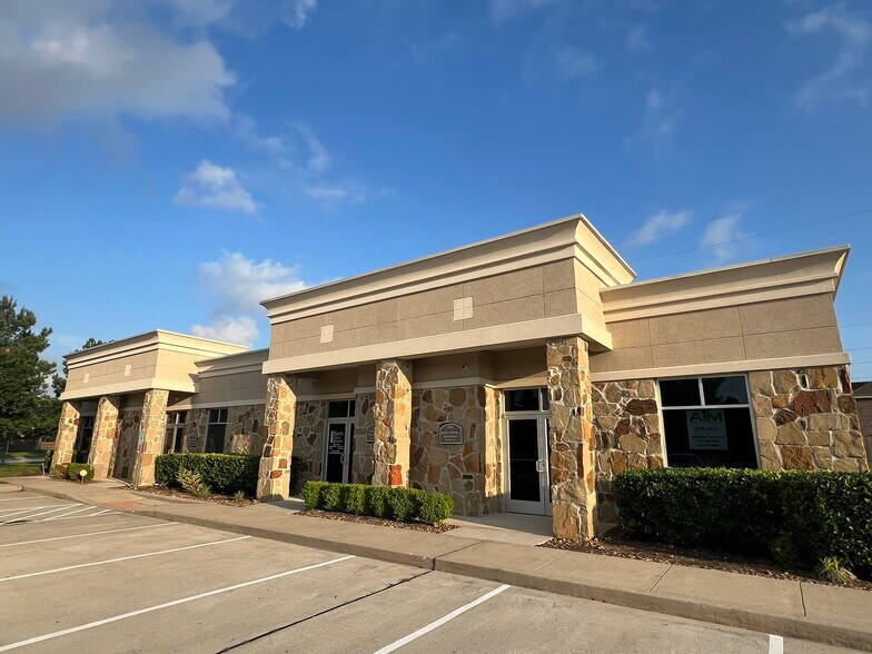 20008 Champion Forest Dr, Spring, TX à vendre - Photo de l’immeuble – Image 1 sur 42