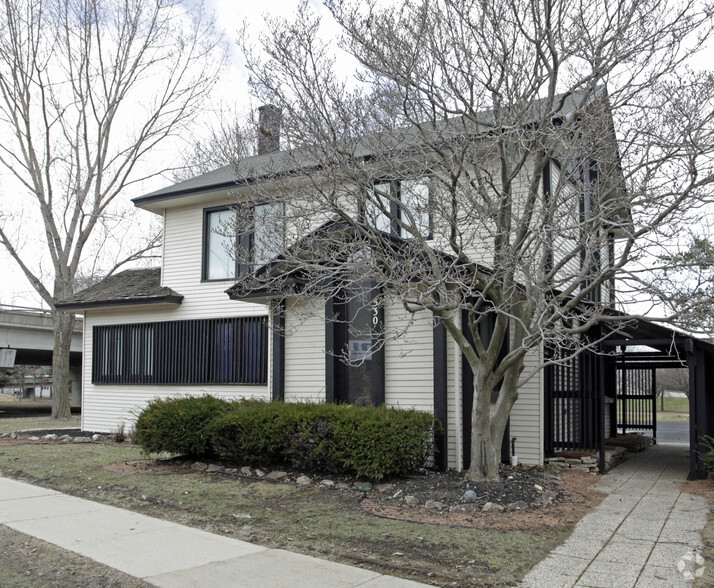 420 S Martin St, Green Bay, WI à vendre - Photo de l’immeuble – Image 3 sur 4