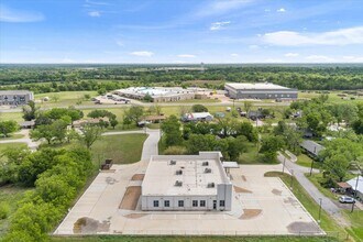 901 McClintic Dr, Groesbeck, TX - Vue aérienne vue de carte