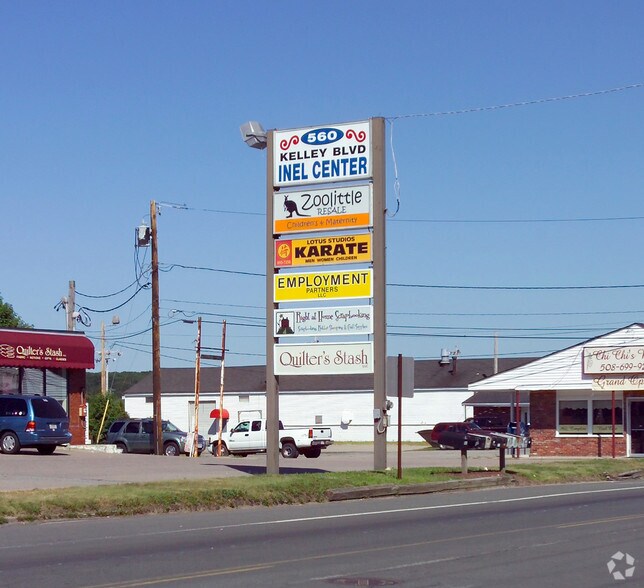 560 Kelley Blvd, North Attleboro, MA à louer - Photo de l’immeuble – Image 2 sur 19