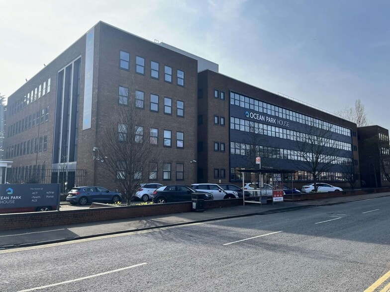 East Tyndall St, Cardiff à vendre - Photo de l’immeuble – Image 2 sur 13