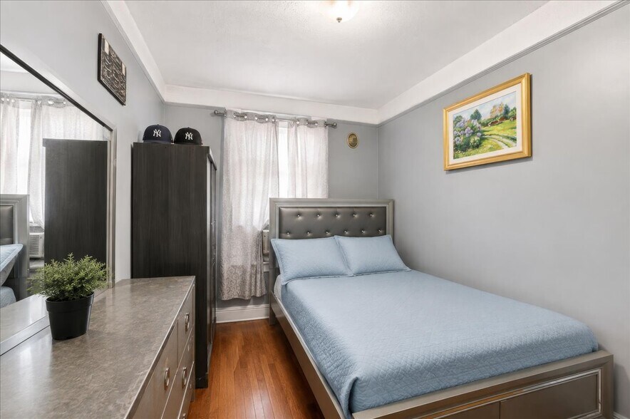 1432 E Gun Hill Rd, Bronx, NY à vendre - Photo de l’immeuble – Image 3 sur 21
