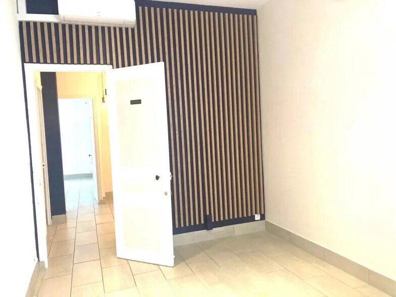 6 Rue Jean Daumas, Cannes à louer - Photo de l’immeuble – Image 2 sur 7