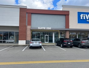 2600 Middletown Commons, White Hall, WV à louer Photo de l’immeuble– Image 2 sur 7