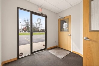 6280 State Route 96, Farmington, NY à louer Photo intérieure– Image 1 sur 13