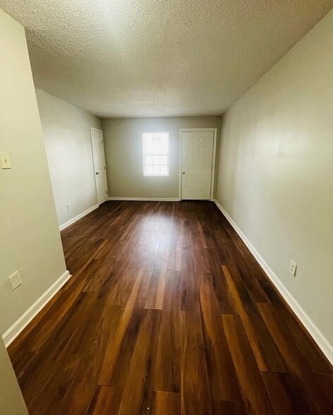 1707 Ontario Ave, Memphis, TN à vendre - Photo intérieure – Image 3 sur 7