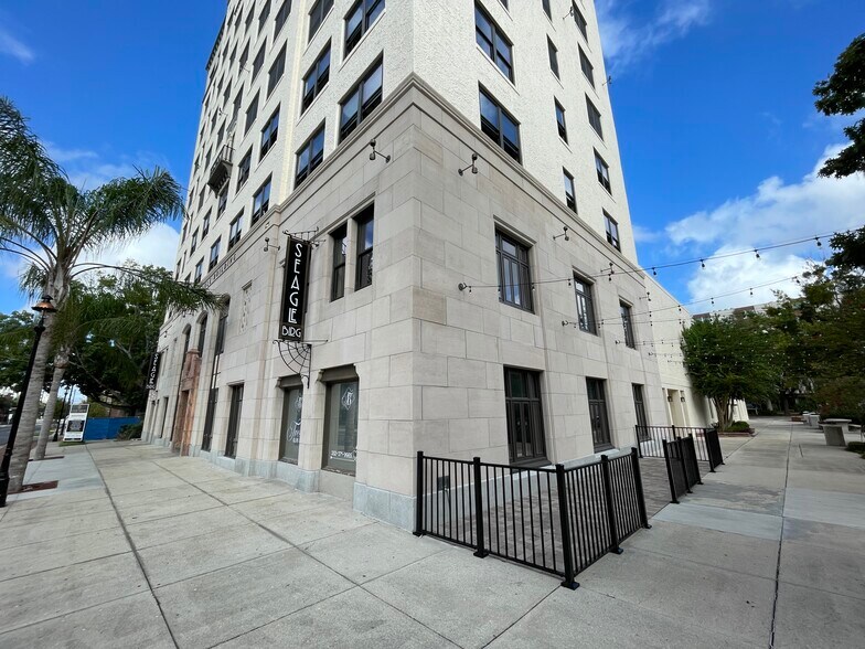 408 W University Ave, Gainesville, FL à louer - Photo de l’immeuble – Image 1 sur 8