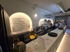 Local commercial dans Barcelone, Barcelona à louer Photo intérieure– Image 2 sur 15