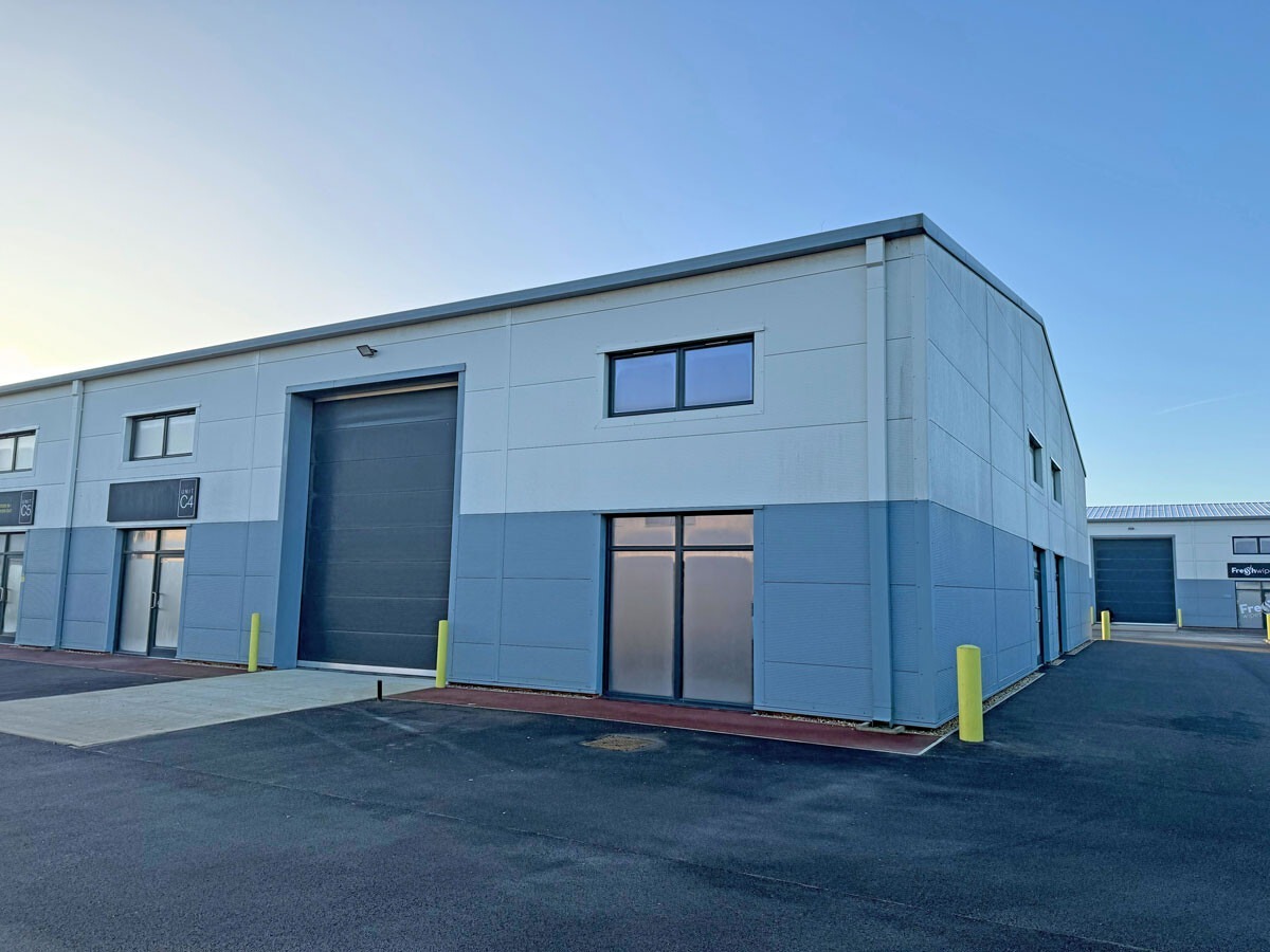 Diamond Dr, Hailsham à louer Photo de l’immeuble– Image 1 sur 3