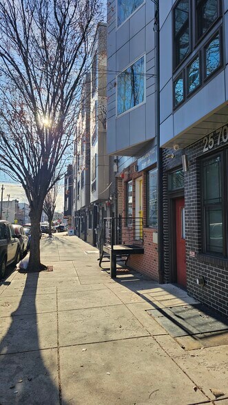 2572 Frankford Ave, Philadelphia, PA à vendre - Photo de l’immeuble – Image 2 sur 27
