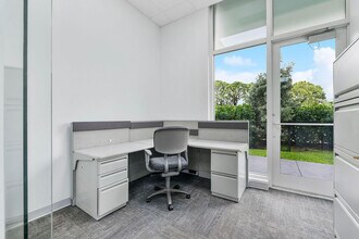 1300 S Dixie Hwy, Lantana, FL à louer Photo intérieure– Image 1 sur 2