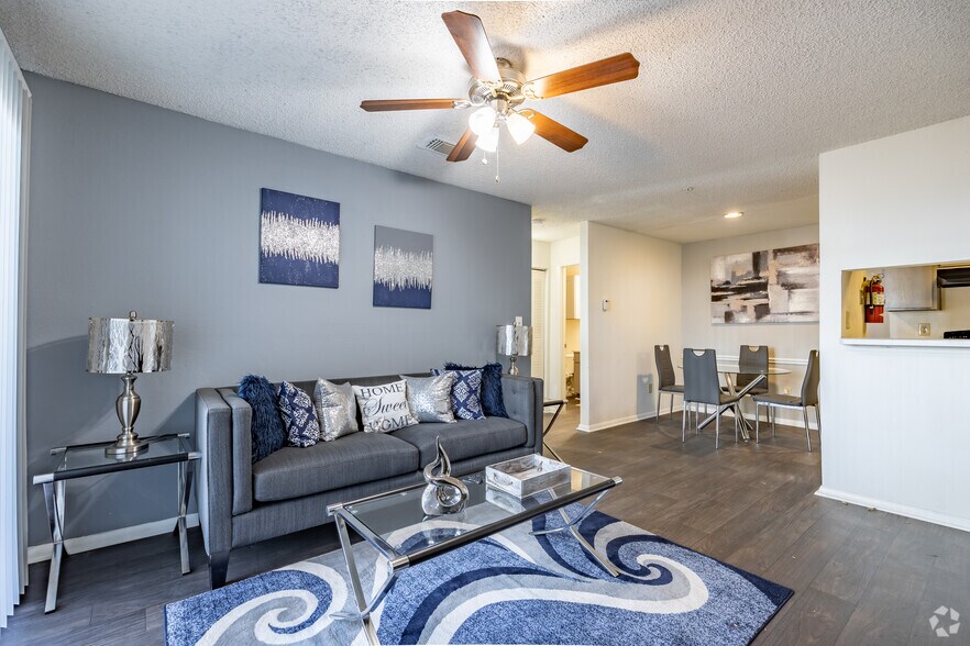 5816 Covington Hwy, Decatur, GA à vendre - Photo intérieure – Image 2 sur 93