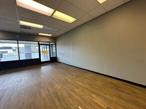 1595 NE 3rd St, Prineville, OR à louer Photo intérieure– Image 2 sur 9