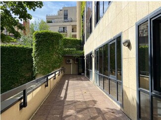 Plus de détails pour Bureau à louer