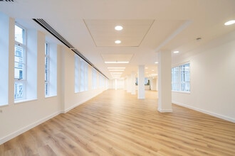 27-32 Old Jewry, Londres à louer Photo intérieure– Image 2 sur 4