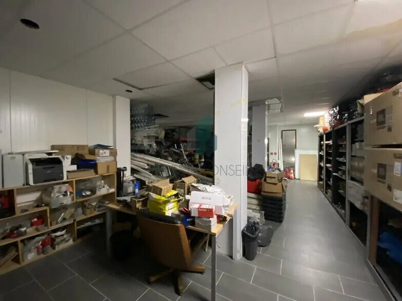 Local d’activités dans Argenteuil à louer - Photo de l’immeuble – Image 2 sur 8