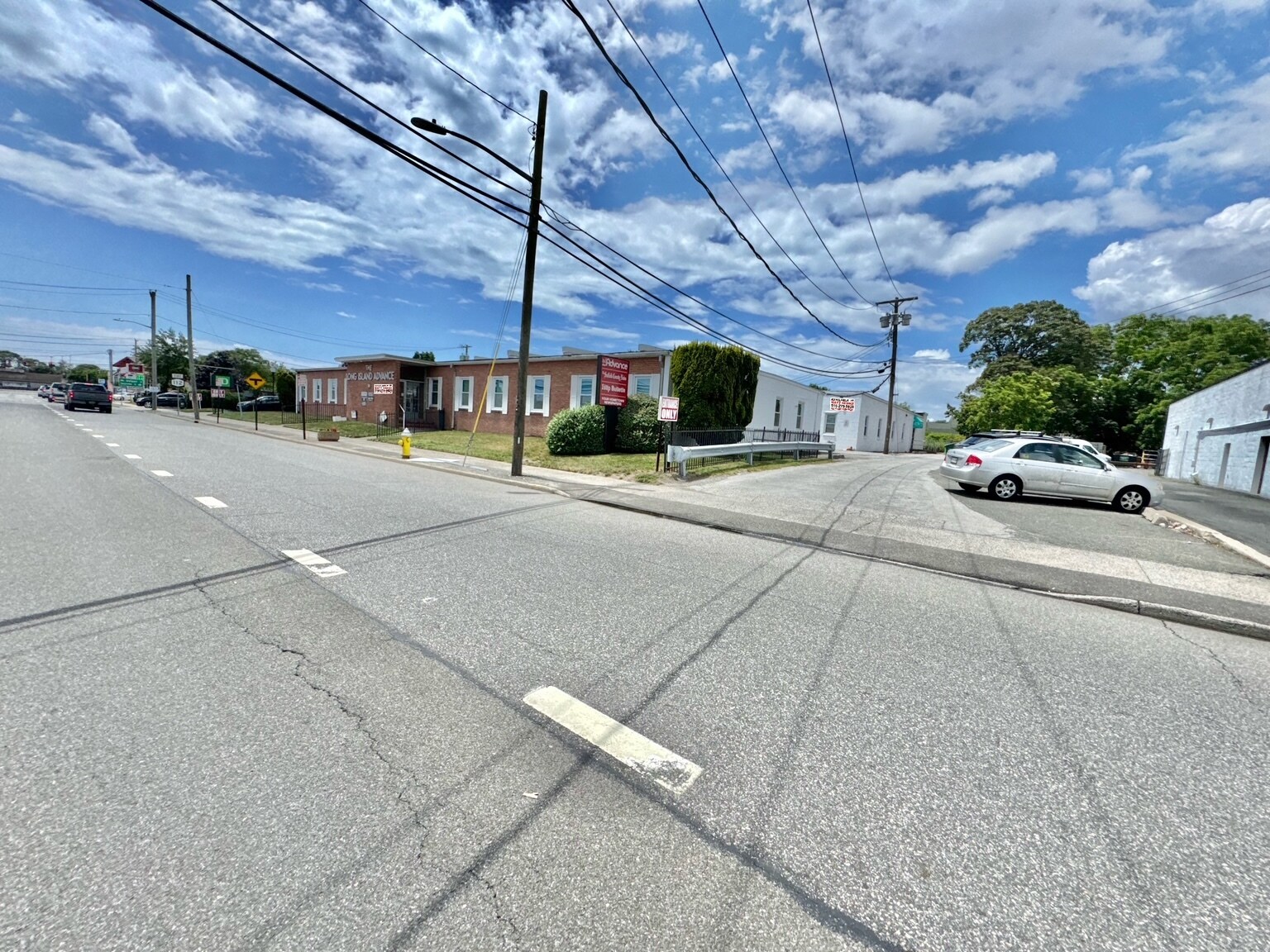 20 Medford Ave, Patchogue, NY à vendre Photo de l’immeuble– Image 1 sur 42