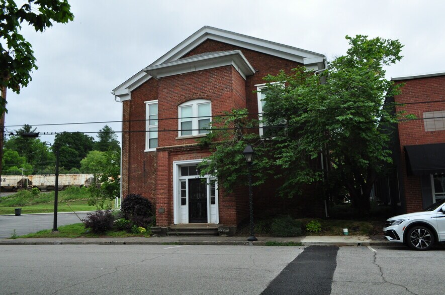 414 Wharf St, Loudon, TN à vendre - Photo de l’immeuble – Image 3 sur 26