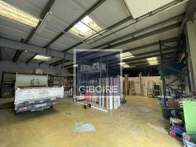 Industriel/Logistique dans Cesson-Sévigné à louer - Photo intérieure – Image 2 sur 9