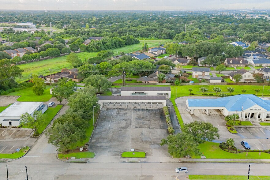 723 Rollingbrook Dr, Baytown, TX à vendre - Aérien – Image 3 sur 14