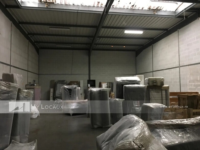 Local d’activités dans Gonesse à louer - Photo intérieure – Image 3 sur 5