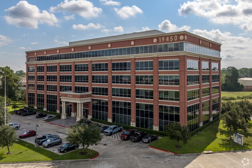 19450 State Highway 249, Houston, TX à vendre - Photo de l’immeuble – Image 2 sur 3