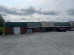 1440-1446 N Broad St, Tazewell, TN à louer Photo de l’immeuble– Image 1 sur 8
