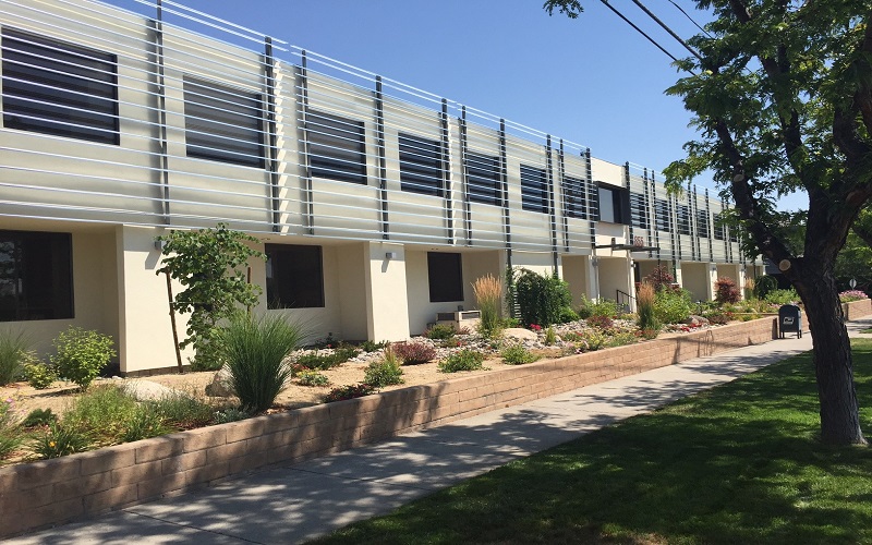 855 W 7th St, Reno, NV à vendre - Photo de l’immeuble – Image 2 sur 16