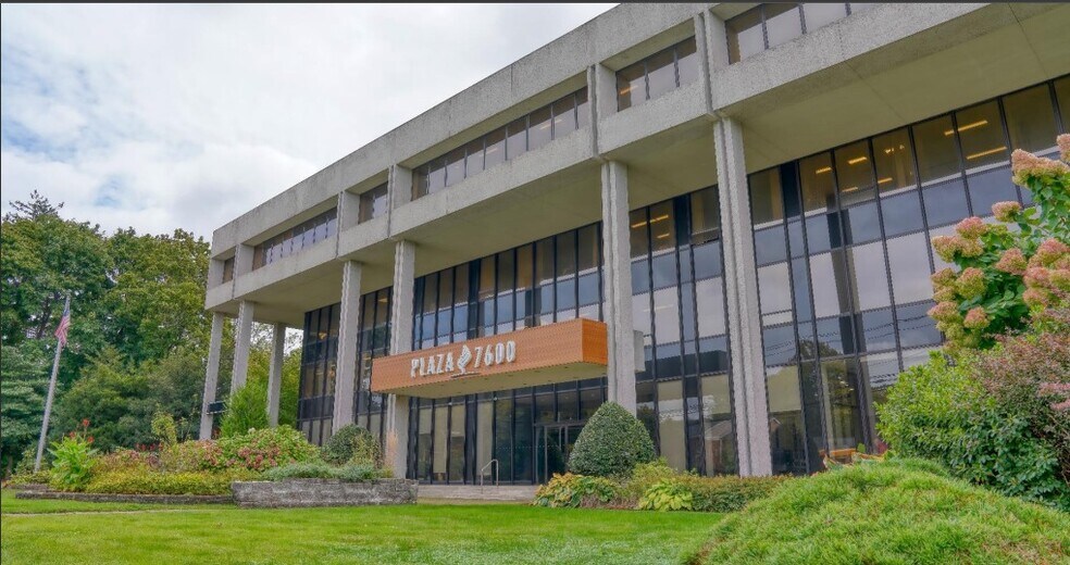 7600 jericho Tpke, Woodbury, NY à louer - Photo de l’immeuble – Image 2 sur 27