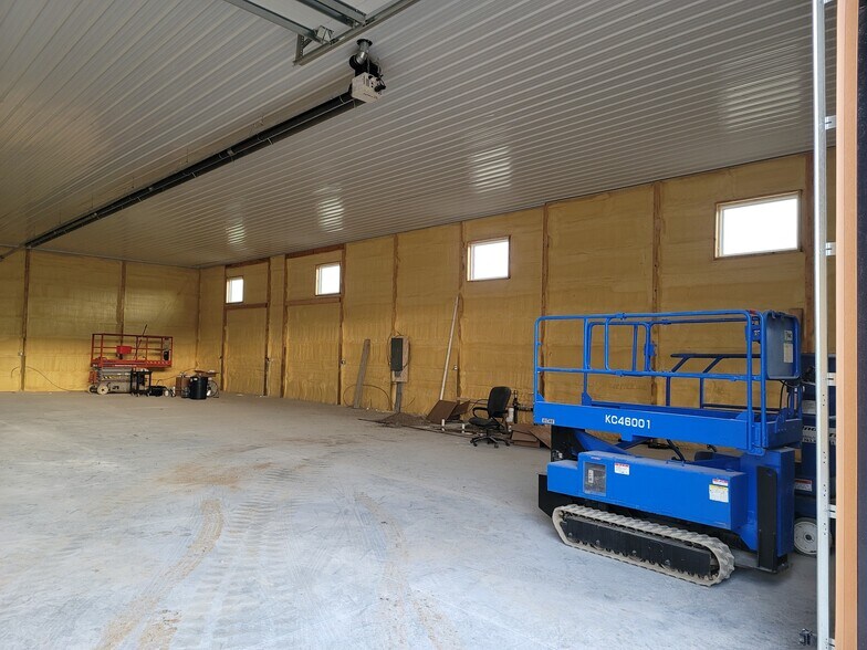 600 Industrial St, Saint Peter, MN à louer - Photo de l’immeuble – Image 3 sur 4