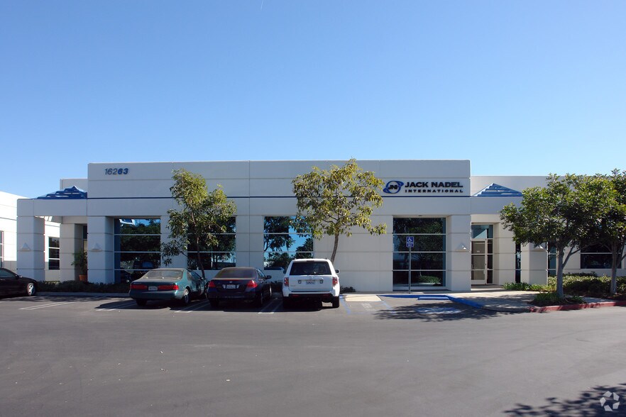 16263 Laguna Canyon Rd, Irvine, CA à louer - Photo de l’immeuble – Image 3 sur 4