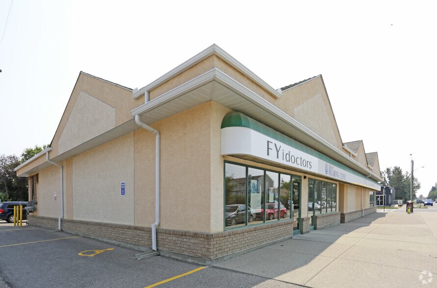 232-244 3rd Ave, Strathmore, AB à vendre - Photo de l’immeuble – Image 3 sur 5
