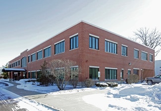 Plus de détails pour 1005 Internationale Pky, Woodridge, IL - Bureau à louer