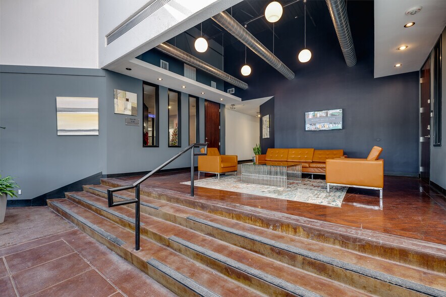 14665 Midway Rd, Addison, TX à louer - Photo intérieure – Image 3 sur 21