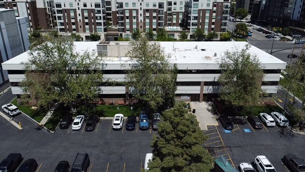376 E 400 S, Salt Lake City, UT à louer - Photo de l’immeuble – Image 2 sur 13