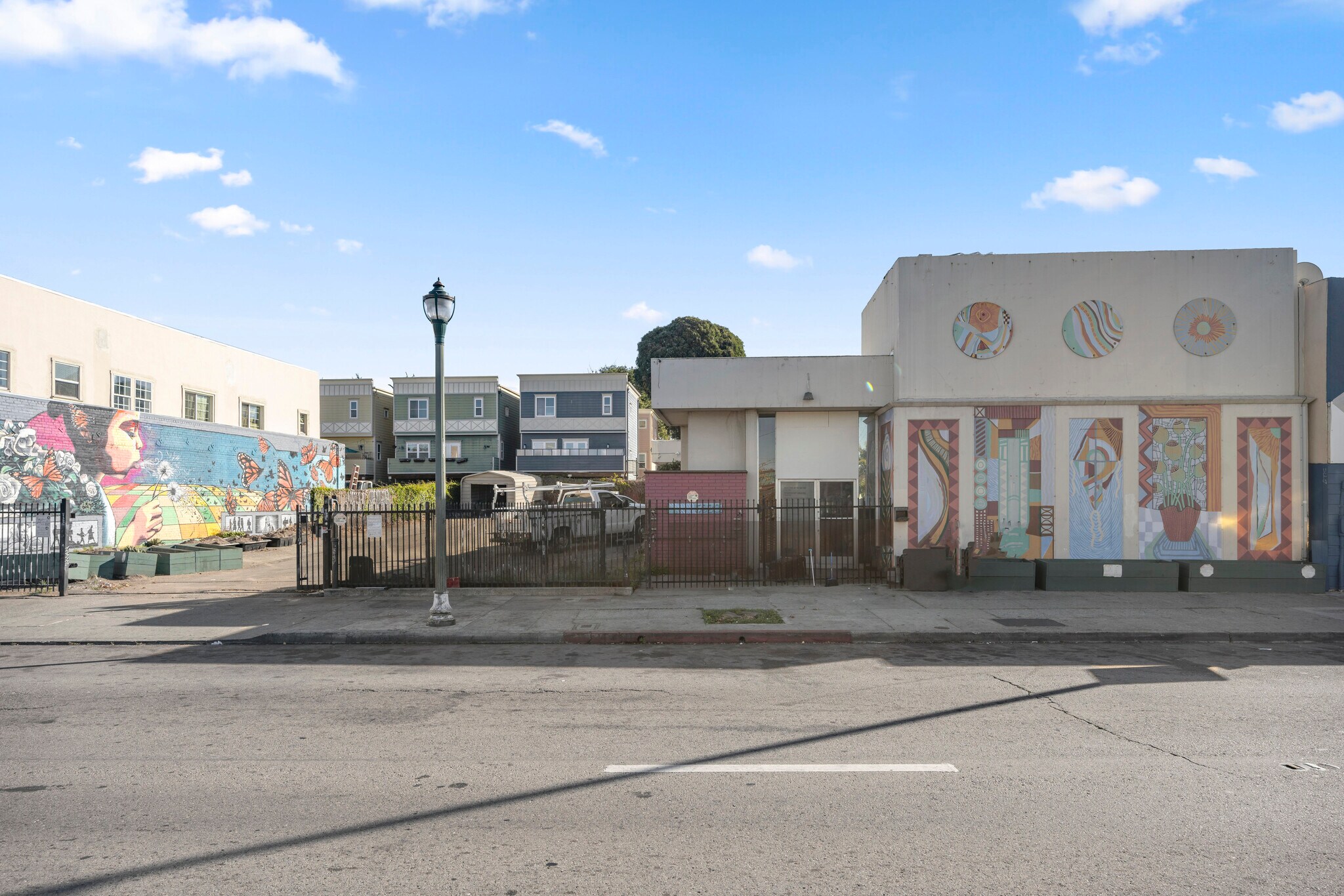5920 San Pablo Ave, Oakland, CA à louer Photo de l’immeuble– Image 1 sur 4