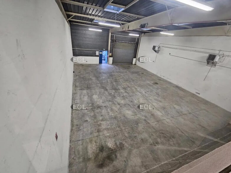 Local d’activités dans Orly à louer - Photo intérieure – Image 2 sur 11