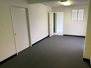 2041 E Gladstone St, Glendora, CA à louer Photo intérieure– Image 2 sur 6