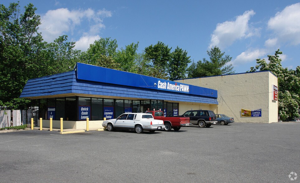 3800 Leo St, Winston-Salem, NC à louer - Photo principale – Image 2 sur 4