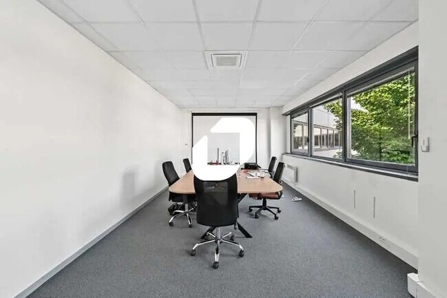 Plus de détails pour Bureau à louer