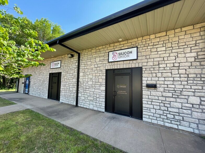 194 Industrial Blvd, McKinney, TX à louer - Photo de l’immeuble – Image 2 sur 14