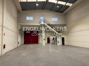 Industriel/Logistique dans Barberà del Vallès, Barcelona à louer Photo intérieure– Image 1 sur 5