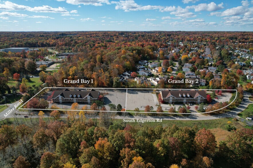 6900-6950 S Edgerton Rd, Brecksville, OH à louer - Photo de l’immeuble – Image 2 sur 7