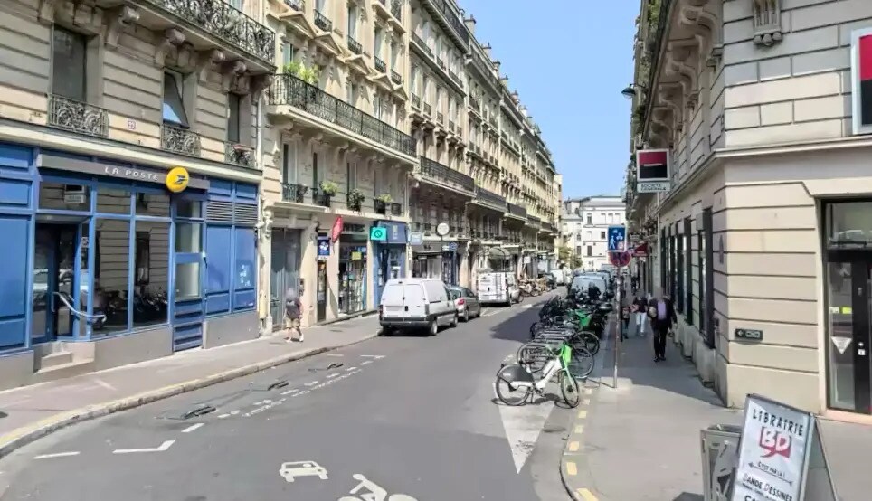 Local commercial dans Paris à louer Photo de l’immeuble– Image 1 sur 4