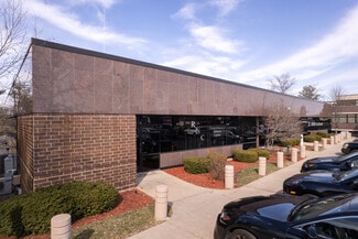 Plus de détails pour 4920 E State St, Rockford, IL - Bureau à louer