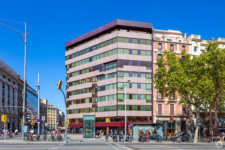 Passeig de Gràcia, 54, Barcelone, Barcelona à louer - Photo de l’immeuble – Image 2 sur 5