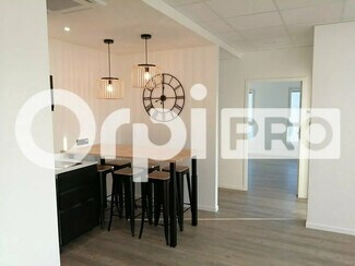 Plus de détails pour Bureau à louer